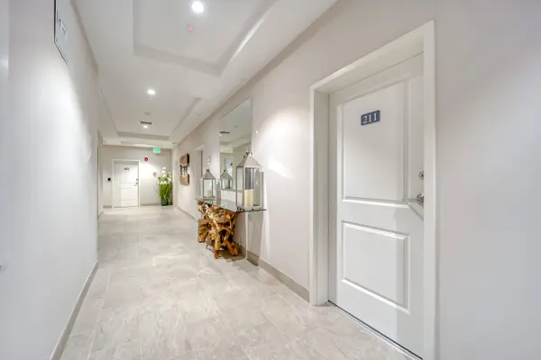 41 SW Seminole ST #211, Stuart, FL 34994