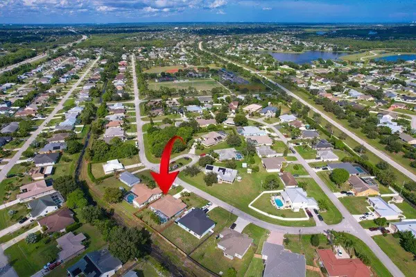 3285 SE Pinto ST, Port St Lucie, FL 34984