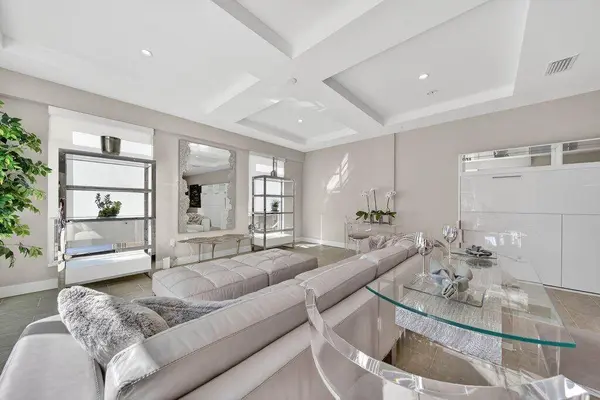 41 SW Seminole ST #209, Stuart, FL 34994