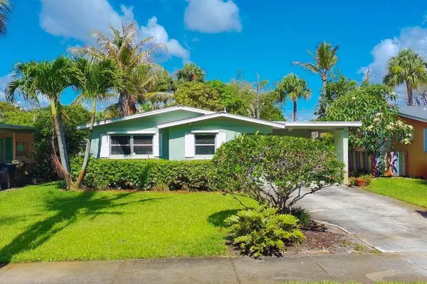 262 SE Monterey AVE, Stuart, FL 34996