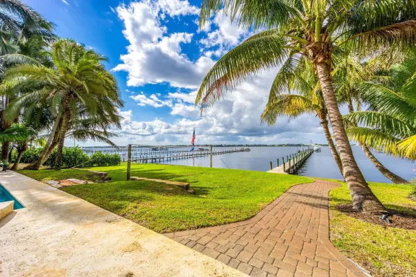 2672 NW South Shore RD, Stuart, FL 34994