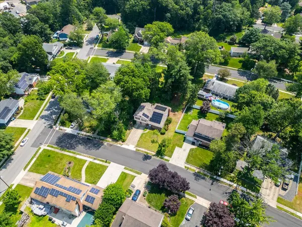 103 Lincoln Ave S, Cherry Hill, NJ 08002-1153