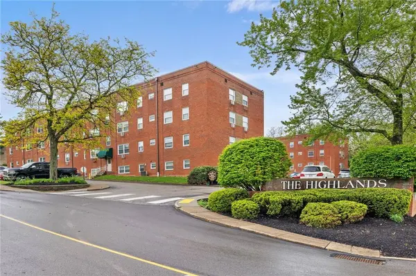 5900 Babcock Blvd #40, Ross Twp, PA 15237