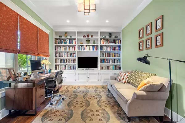 1575 Parkview Blvd, Squirrel Hill, PA 15217