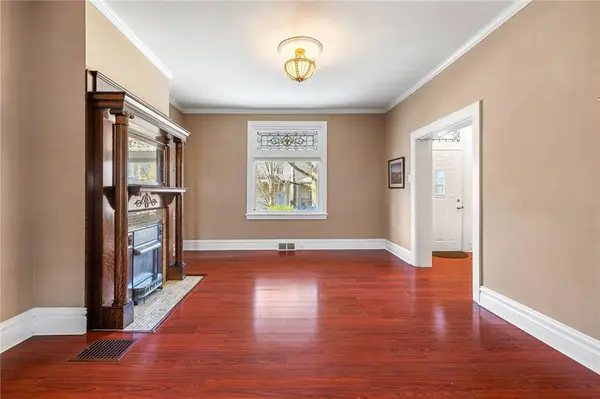 27 Third, Aspinwall, PA 15215