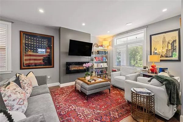 5712 Hays St, East Liberty, PA 15206