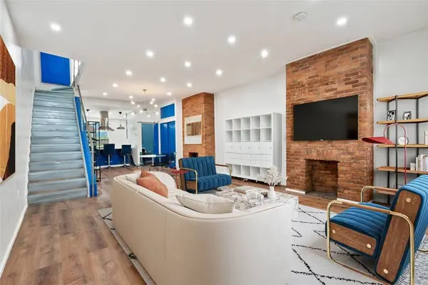 5160 Carnegie, Lawrenceville, PA 15201