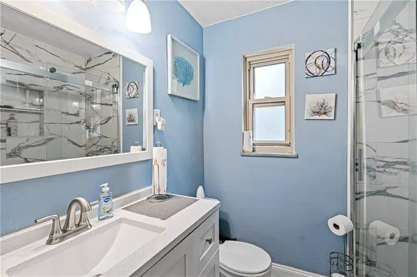 3101 Viola St, Perry Hilltop, PA 15214