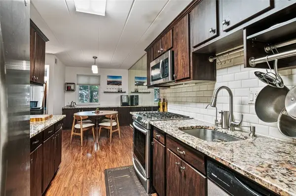 605 Shady Ave #A-5, Shadyside, PA 15206