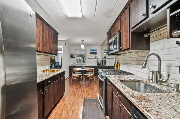 605 Shady Ave #A-5, Shadyside, PA 15206