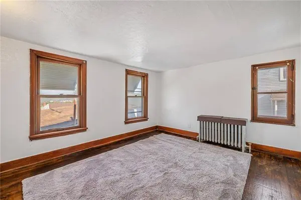 344 4th Ave, Trafford, PA 15068