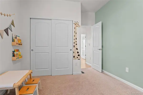 5105 Lumos LN, Castle Rock, CO 80104