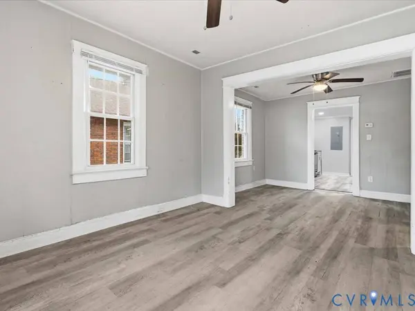 405 N 12th AVE, Hopewell, VA 23860