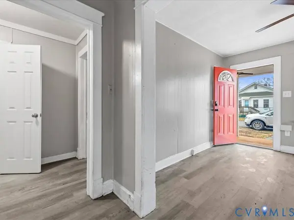 405 N 12th AVE, Hopewell, VA 23860