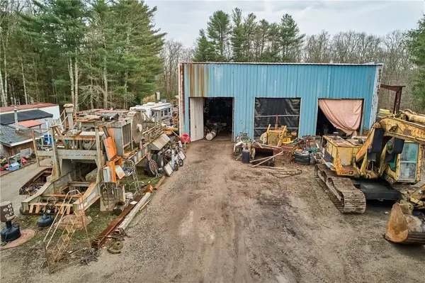 0 Brayton RD, Tiverton, RI 02878