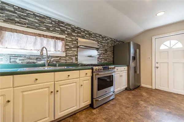 68 Northeast ST, Woonsocket, RI 02895