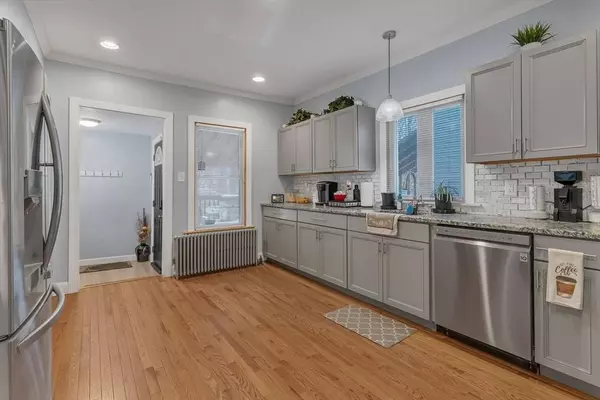 70 W Park Pl, Woonsocket, RI 02895