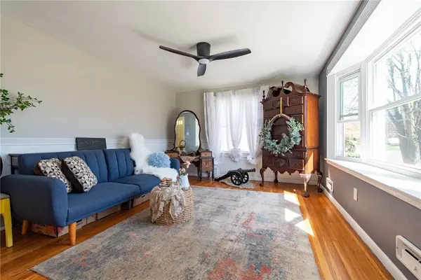 82 Patton RD, Woonsocket, RI 02895