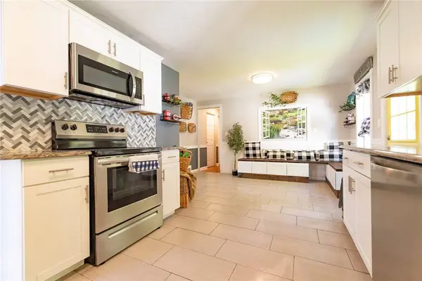 82 Patton RD, Woonsocket, RI 02895