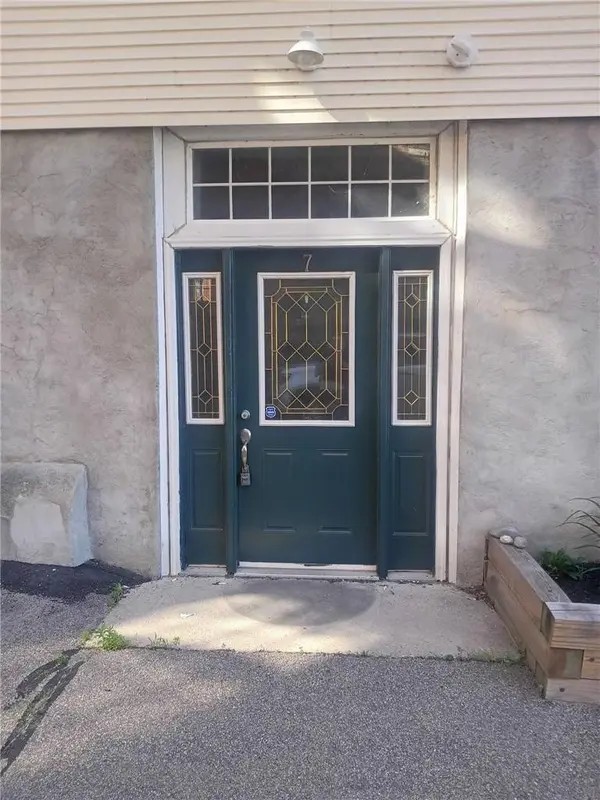 148 Bernon ST #7, Woonsocket, RI 02895