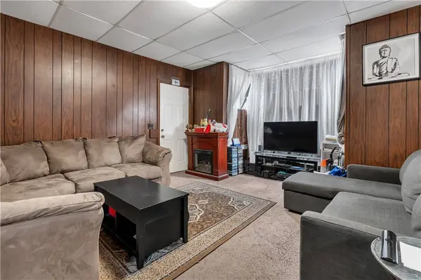 419 Fairmount ST, Woonsocket, RI 02895