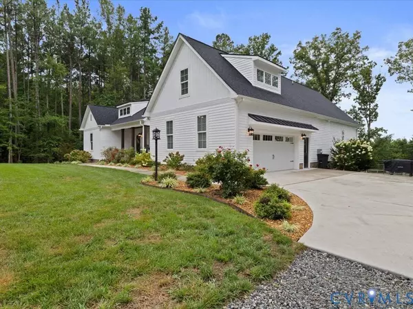 453 knotty mill LN, Crewe, VA 23930