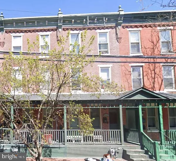 607 BERKLEY ST, Camden, NJ 08103