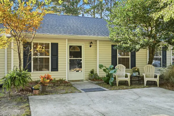 1505 Blaze Ln, Charleston, SC 29412