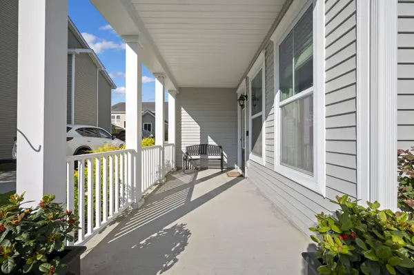 7405 Purser Ln, Hanahan, SC 29410