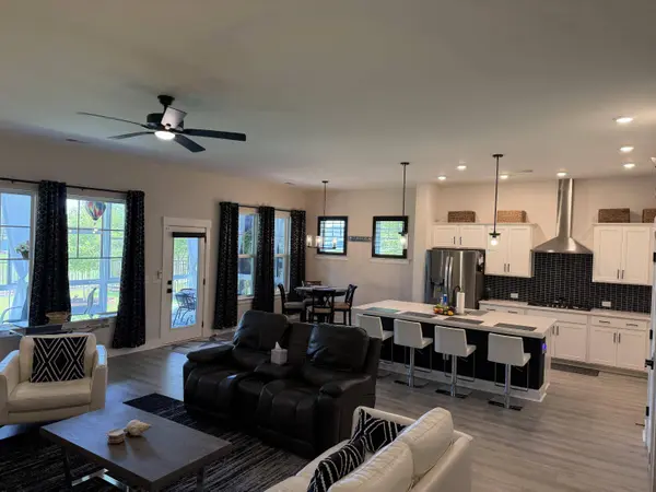 896 Carnes Xing, Summerville, SC 29486