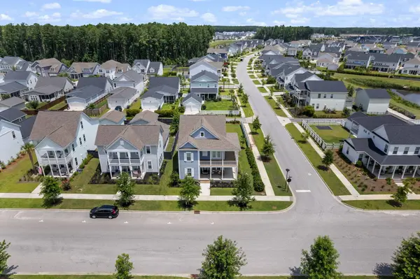 670 Blueway Ave, Summerville, SC 29486
