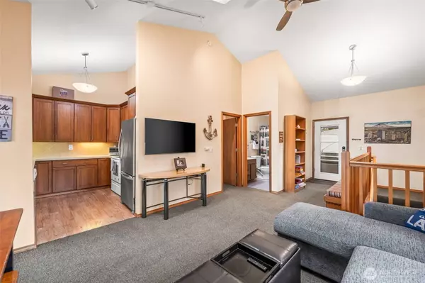 10239 46th AVE SE, Olympia, WA 98513