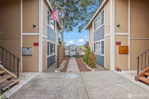 4031 S Warner ST, Tacoma, WA 98409