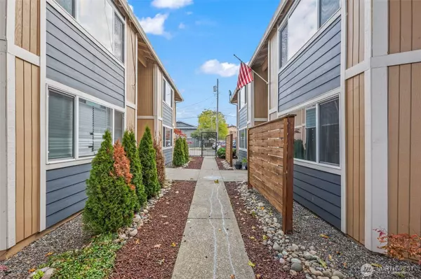 4031 S Warner ST, Tacoma, WA 98409