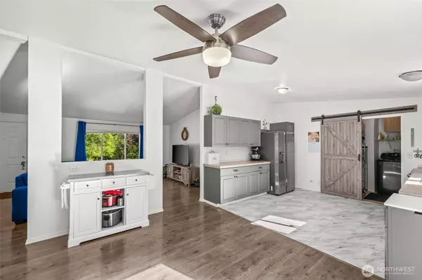 1510 Key Peninsula HWY SW, Lakebay, WA 98349