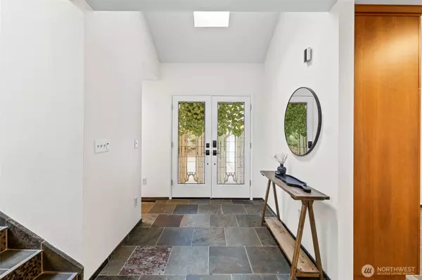 10104 51st ST NW, Gig Harbor, WA 98335