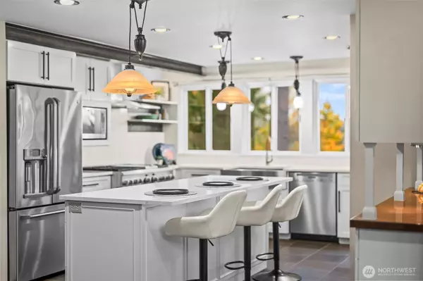 10104 51st ST NW, Gig Harbor, WA 98335