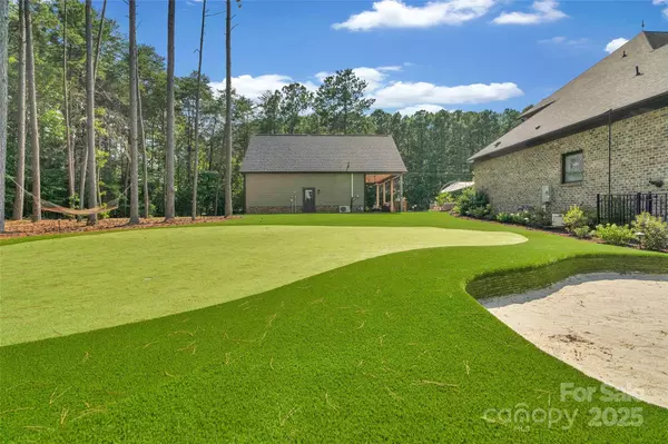 7946 Norman Pointe DR, Denver, NC 28037