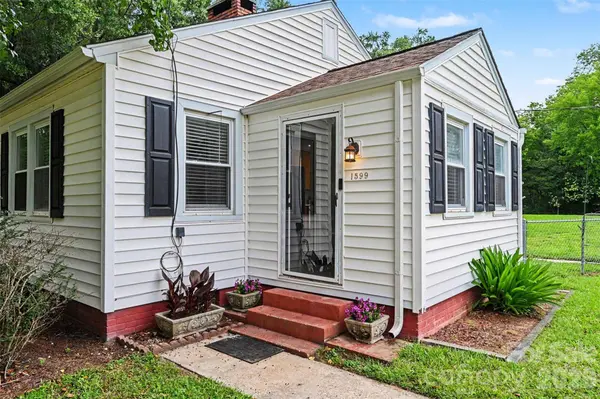 1599 Hillcrest AVE, Lancaster, SC 29720