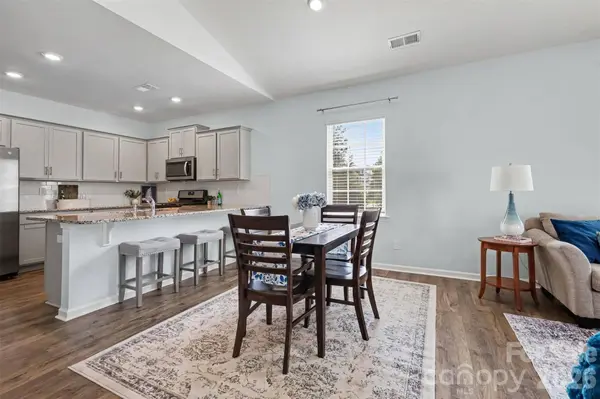 7594 Stonehouse DR, Gastonia, NC 28056