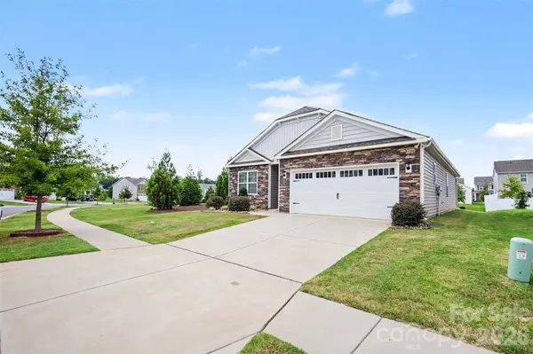 7594 Stonehouse DR, Gastonia, NC 28056