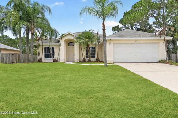1091 Ray RD SE, Palm Bay, FL 32909