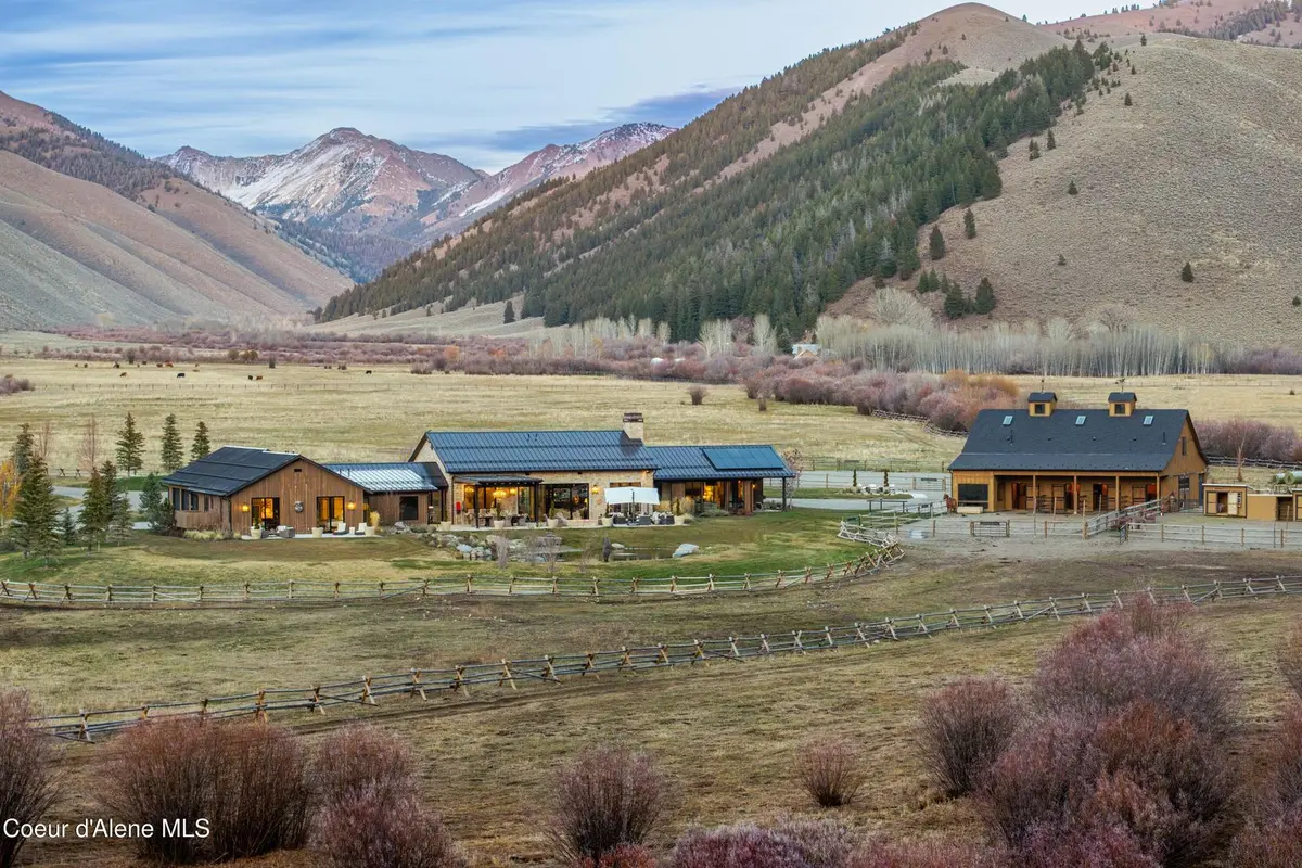 708 East Fork Rd, Hailey, ID 83333-5221