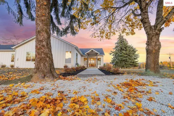 2685 Selle Rd, Sandpoint, ID 83864