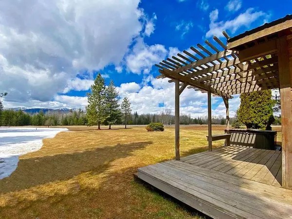 634 Forest Siding Rd, Sandpoint, ID 83864-6501