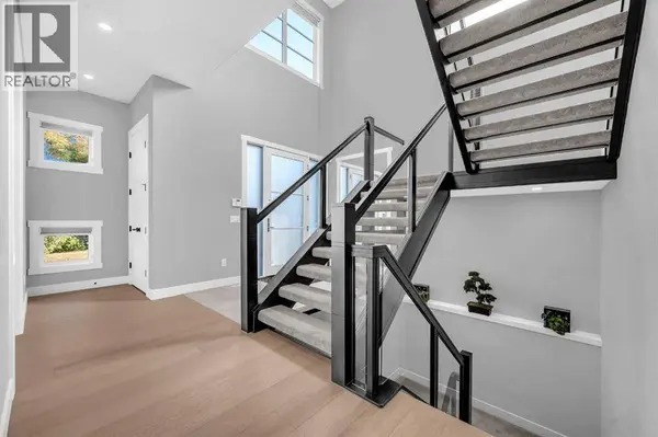 1623 16a Street SE, Calgary, AB T2G3S6