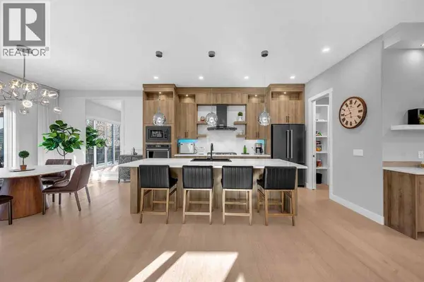 1623 16a Street SE, Calgary, AB T2G3S6