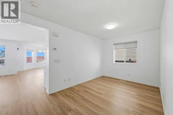 165 Saddlecrest Way NE, Calgary, AB T3J5N1