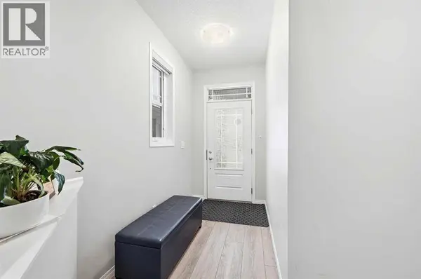 9 Osborne Link, Airdrie, AB T4B5E4