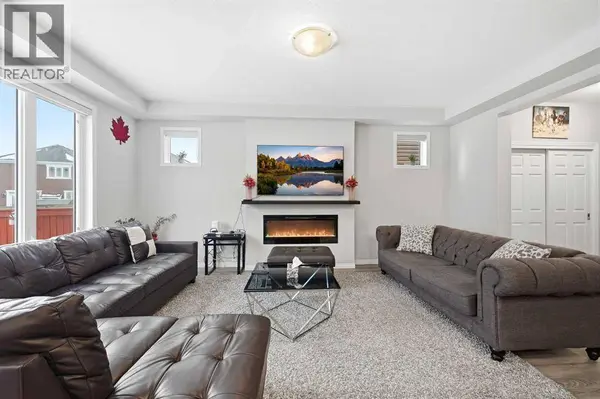 9 Osborne Link, Airdrie, AB T4B5E4